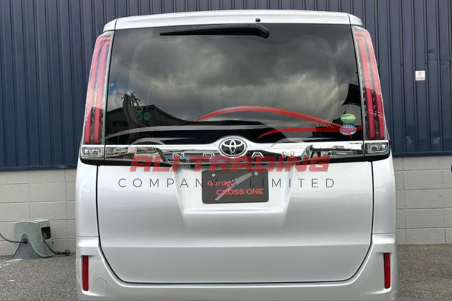 Toyota Noah X