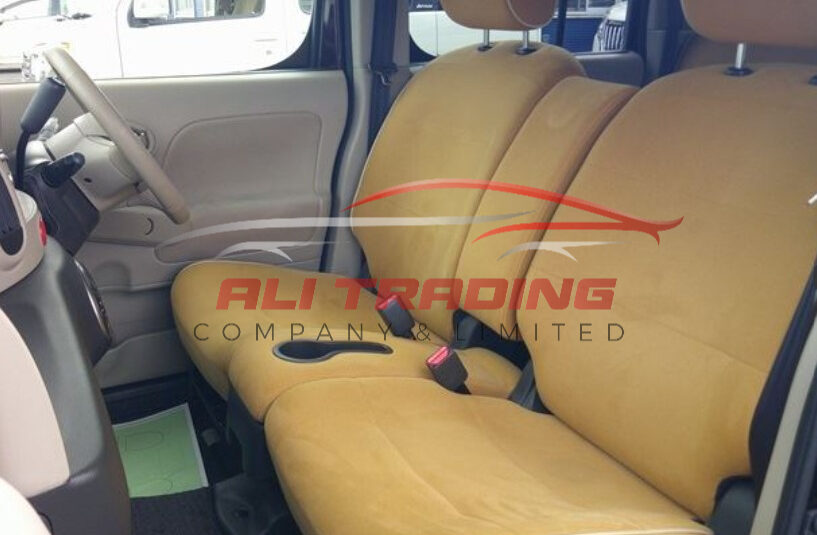 Nissan Cube 15X V Selection Vintage Camel Interior