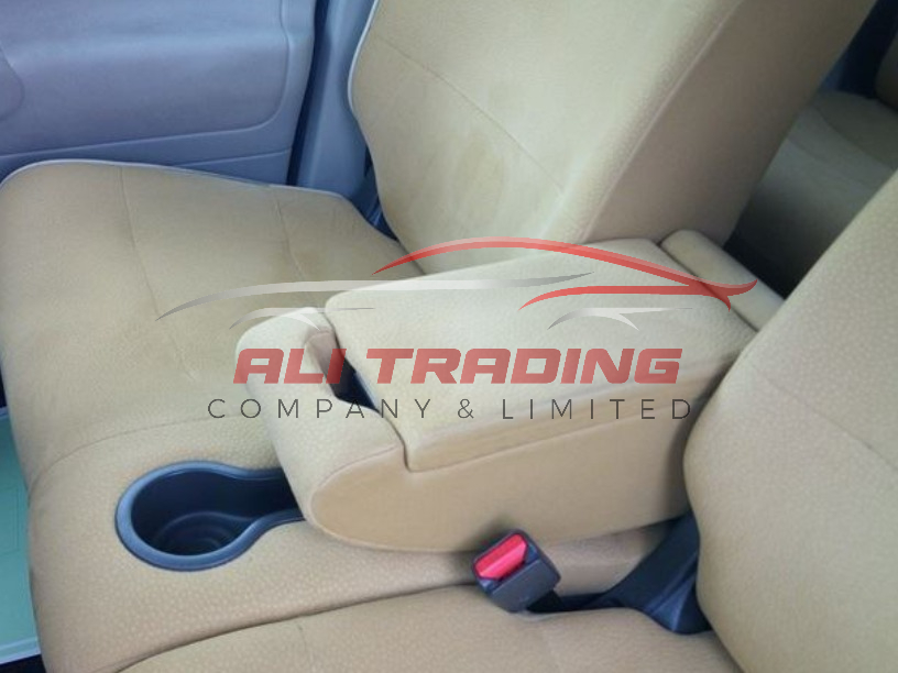 Nissan Cube 15X V Selection Vintage Camel Interior