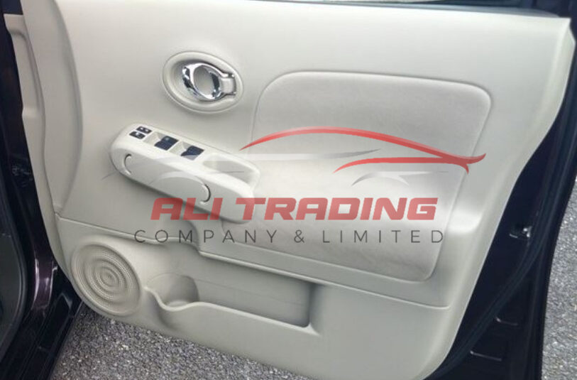Nissan Cube 15X V Selection Vintage Camel Interior