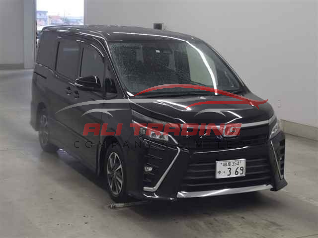 Toyota Voxy ZS