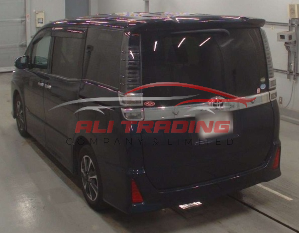 Toyota Voxy ZS