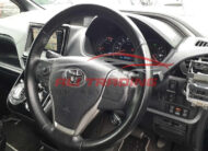 Toyota Voxy ZS