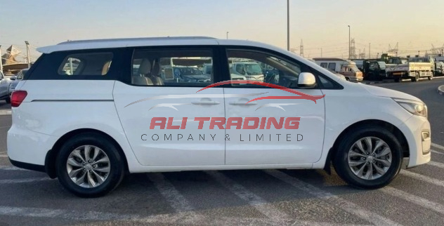 Kia Grand Carnival MidOption+