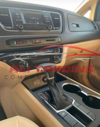 Kia Grand Carnival MidOption+