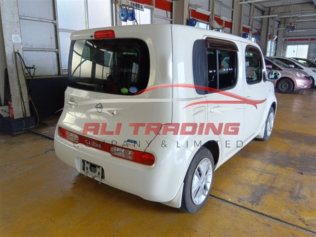 Nissan Cube 15X V Selection