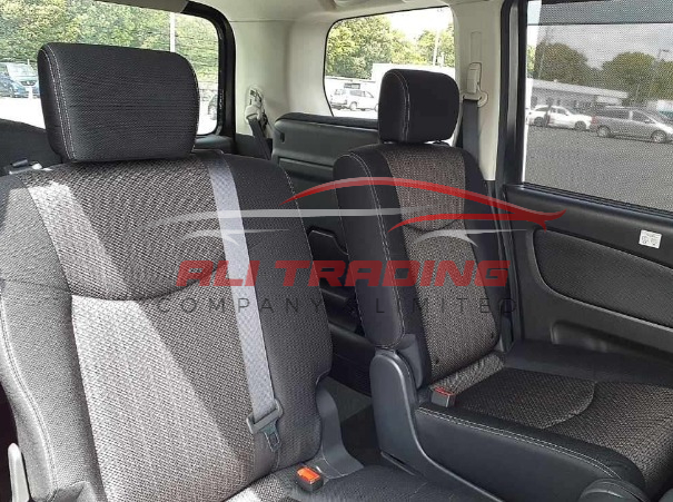 Nissan Serena H Star V Selection + Safety SHV