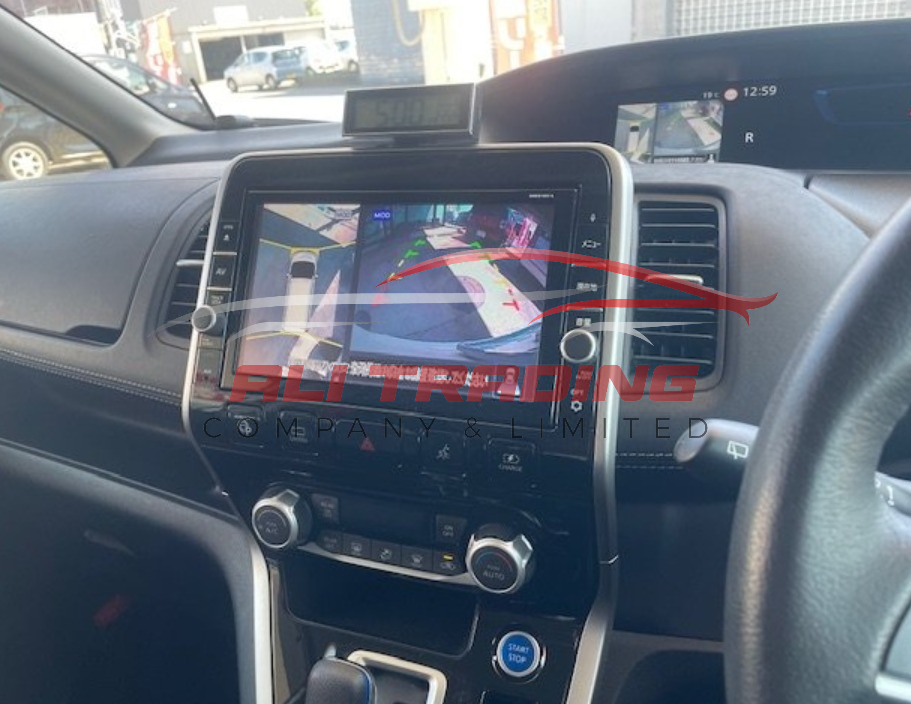 Nissan Serena e-Power Highway Star V