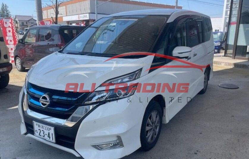 Nissan Serena e-Power Highway Star V