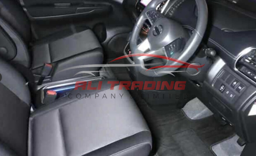 Nissan Serena e-Power Highway Star V