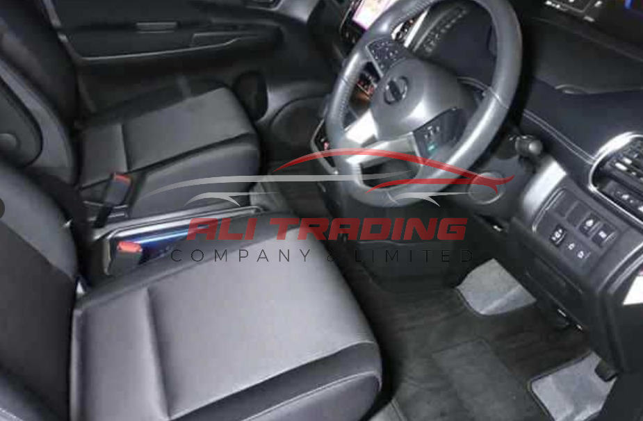 Nissan Serena e-Power Highway Star V