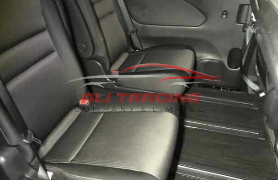 Nissan Serena e-Power Highway Star V