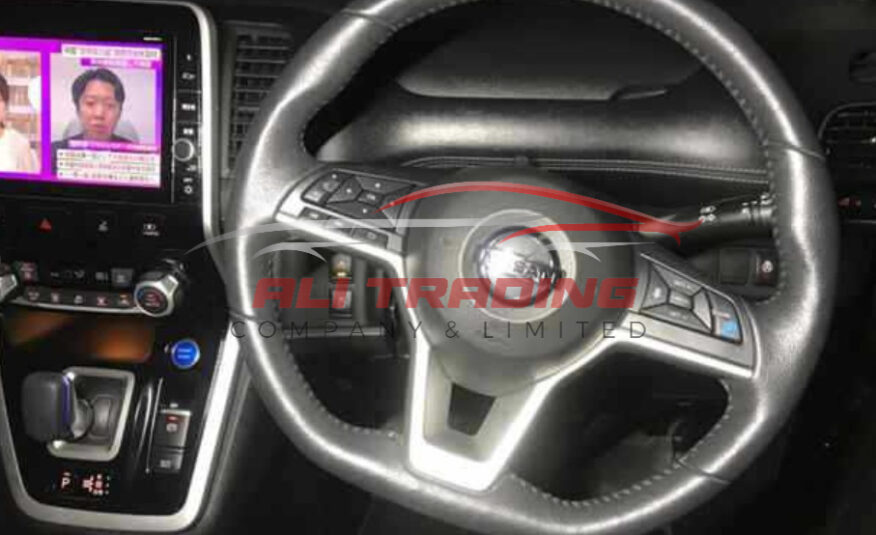 Nissan Serena e-Power Highway Star V