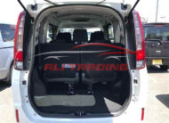 Toyota Noah Hybrid X