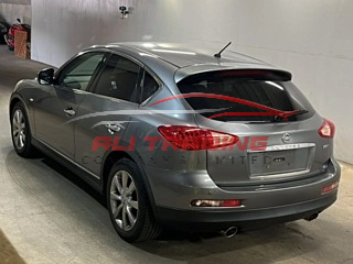Nissan Skyline Crossover – 370GT Type P