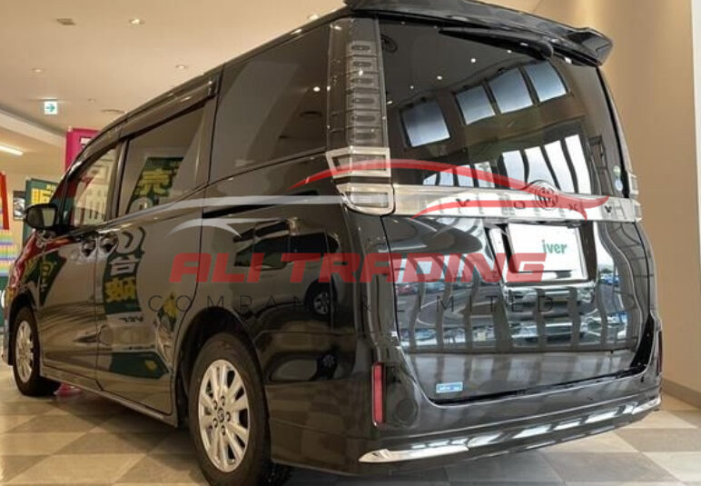 Toyota Voxy V