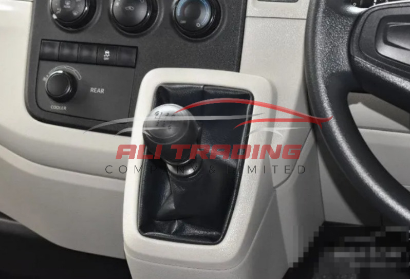 Toyota Hiace Commuter