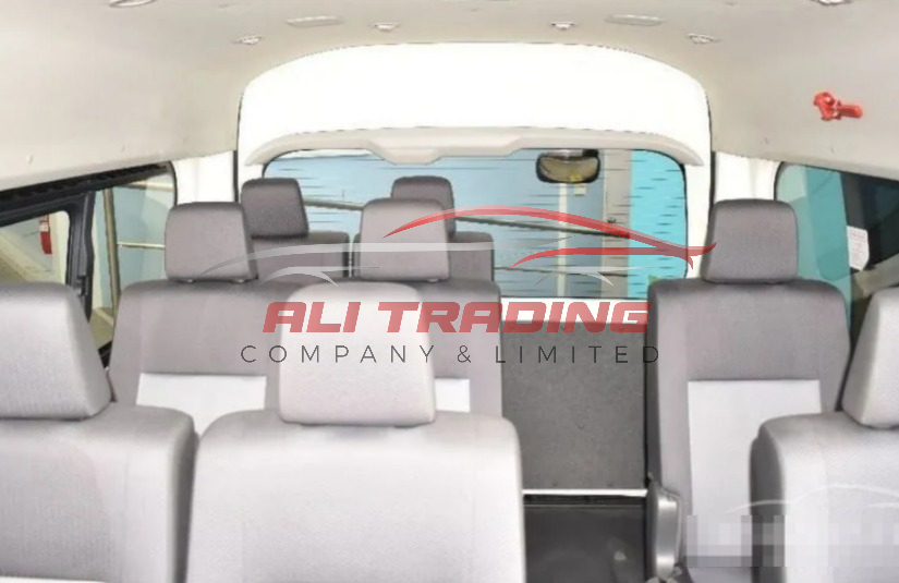 Toyota Hiace Commuter