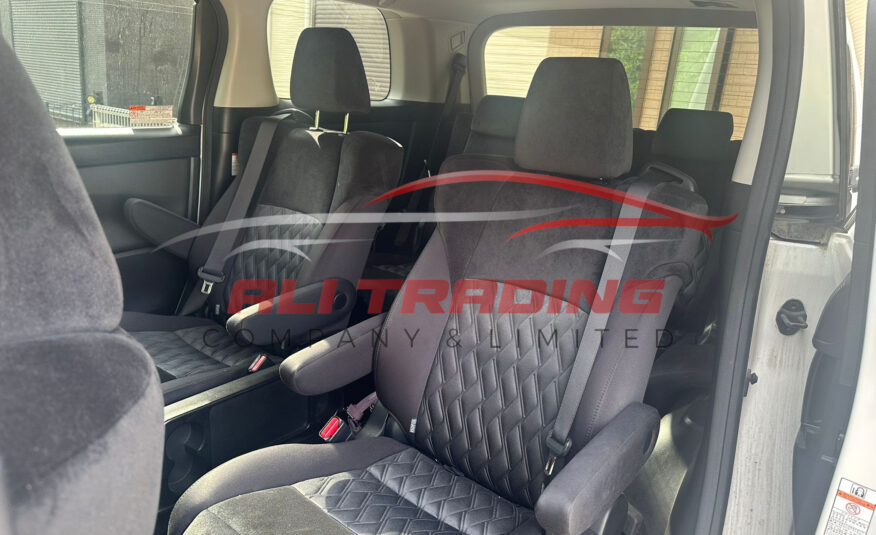 Toyota Alphard Hybrid S Type Gold