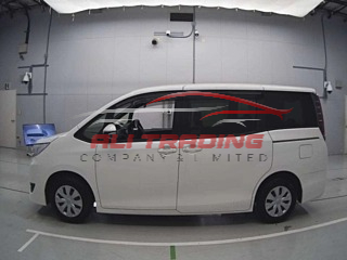 Toyota Noah X