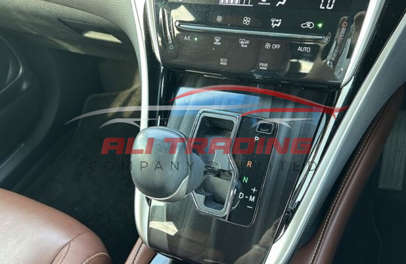 Toyota Harrier – Premium