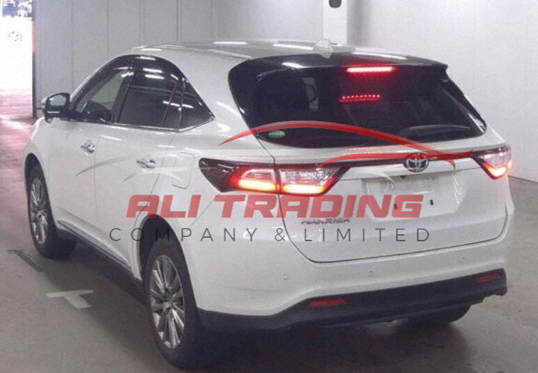 Toyota Harrier Premium