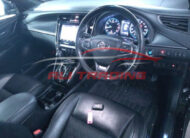Toyota Harrier – Premium Style Noir