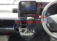 Daihatsu Hijet Cargo – DX 4WD