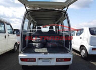Daihatsu Hijet Cargo – DX 4WD
