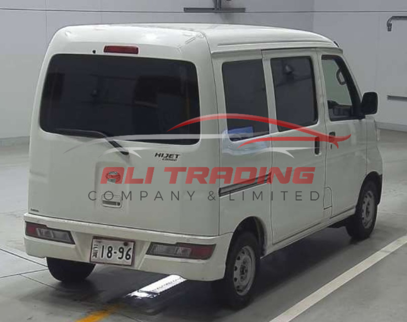 Daihatsu Hijet Cargo – 4WD