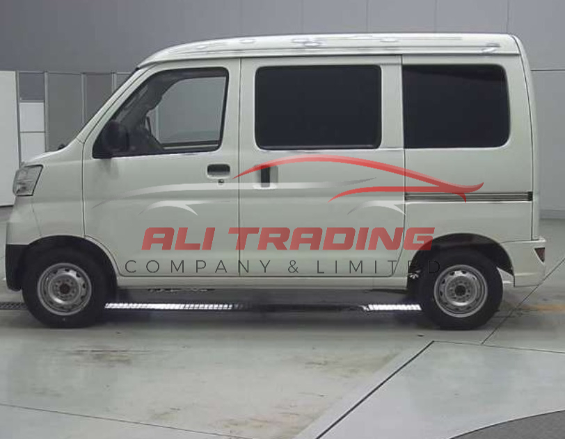 Daihatsu Hijet Cargo – 4WD