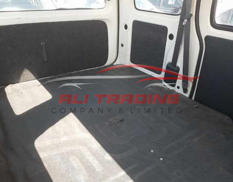 Daihatsu Hijet Cargo – 4WD