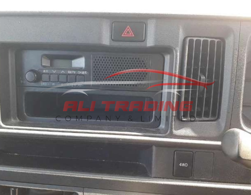 Daihatsu Hijet Cargo – 4WD