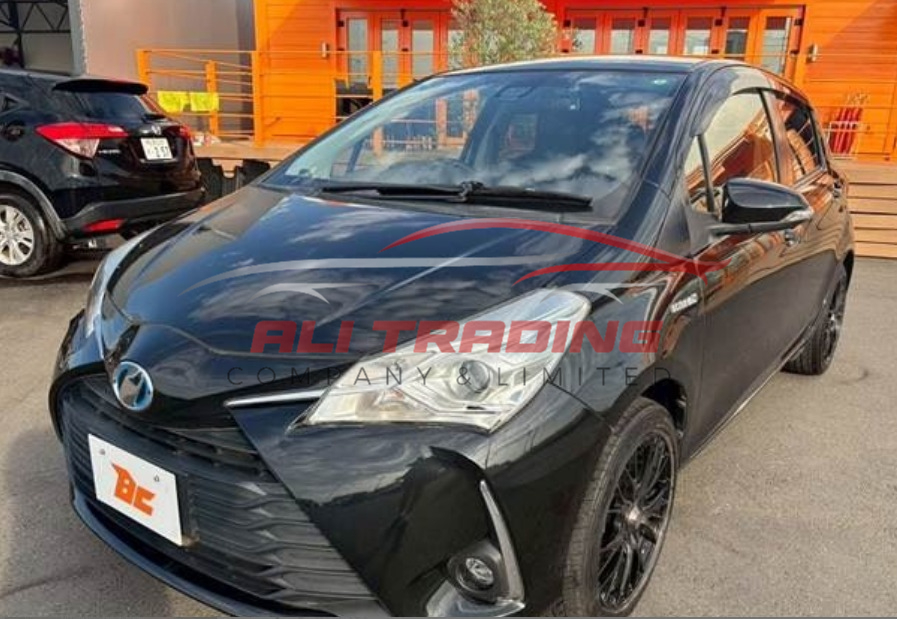 Toyota Vitz Hybrid F