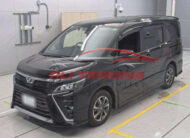 Toyota Voxy ZS