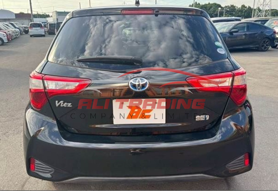 Toyota Vitz Hybrid F