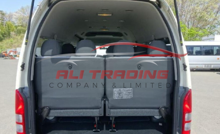Toyota Hiace Commuter Super Long GL