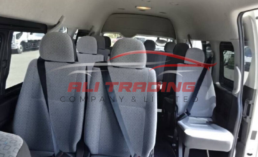 Toyota Hiace Commuter Super Long GL