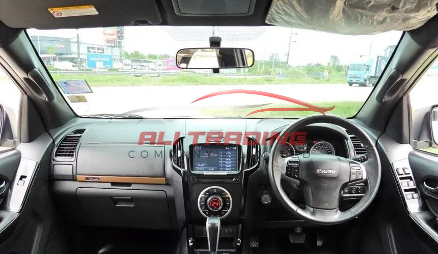 Isuzu D-Max 3.0 Cab-4 Vcross Max Z-Prestige 4WD Pickup