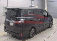 Toyota Voxy ZS
