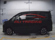 Toyota Voxy ZS