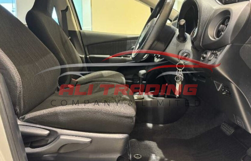Toyota Vitz F